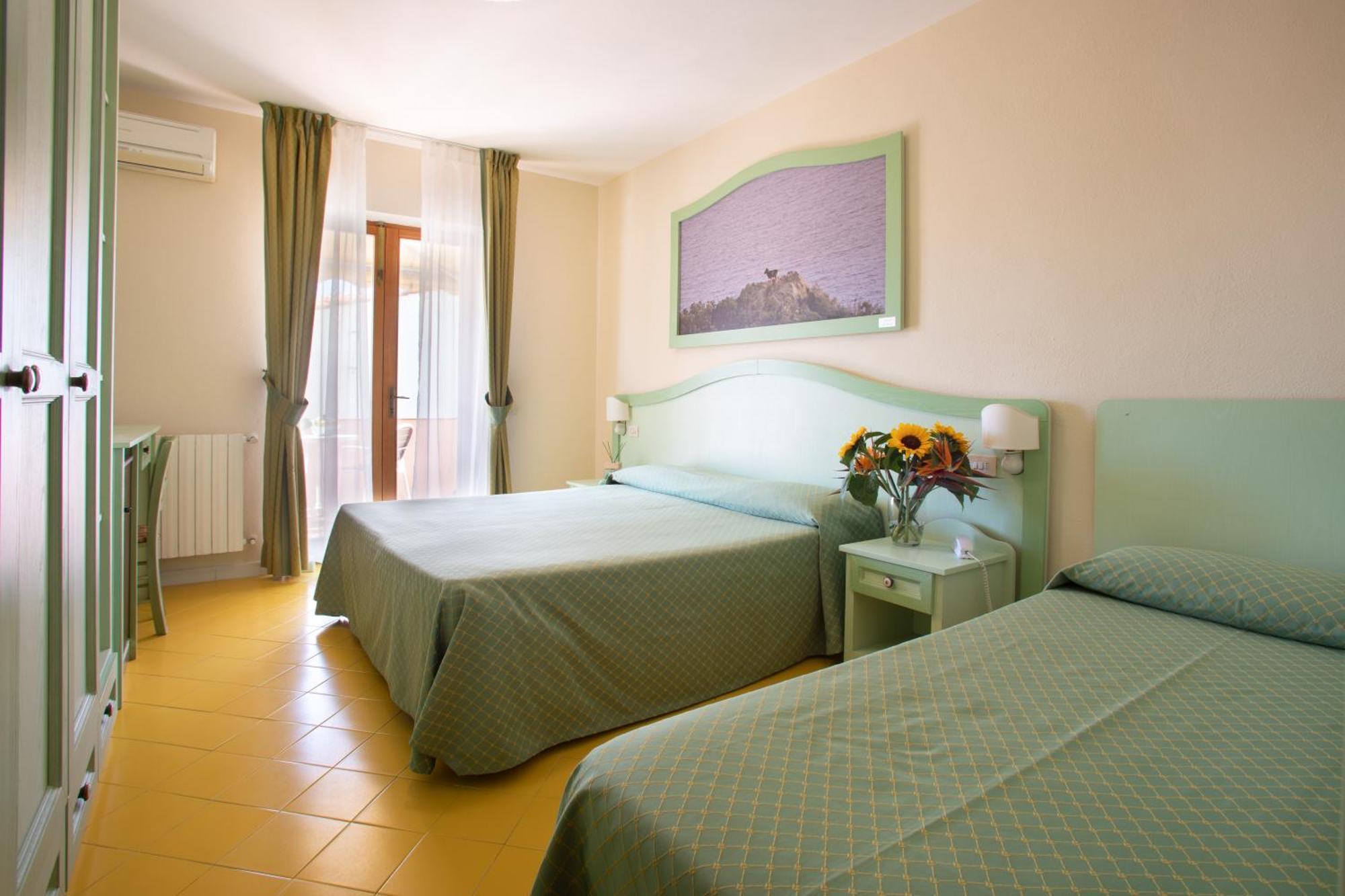 Hotel Sardi โปมอนเต ภายนอก รูปภาพ